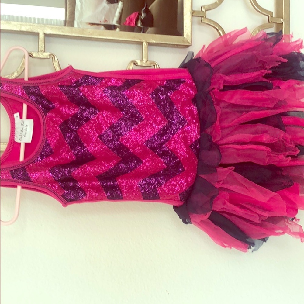 Ooh la la couture hot pink/ purple zig zag size 4t